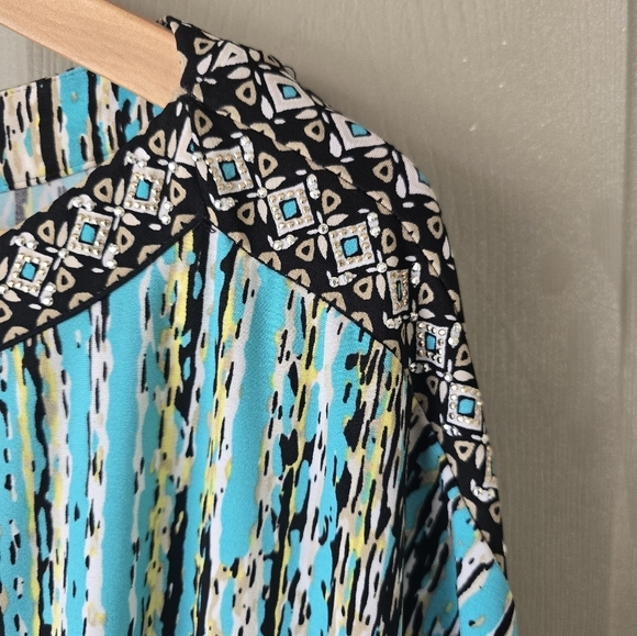 JM Collection Tunic Blouse Women 1X Blue White Tie Front Stretchy Colorful - Picture 4 of 14